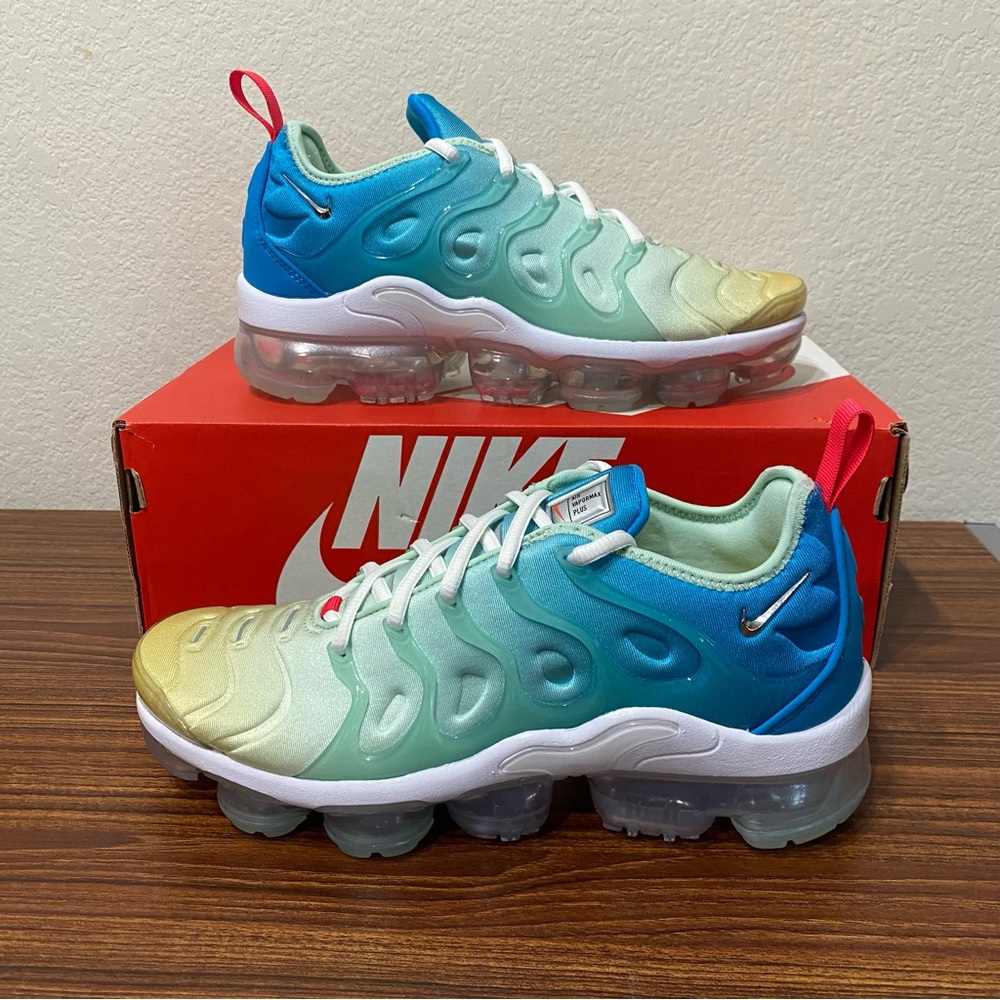 Nike Air VaporMax Plus Mint Foam Laser Blue Ocean DQ7651-300 Women’s Size 7.5